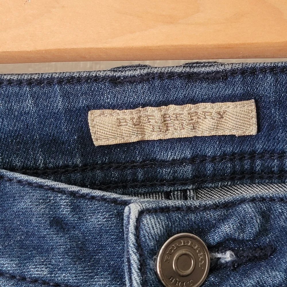 Burberry Brit Westbourne Skinny Ankle Jeans - Picture 4 of 13